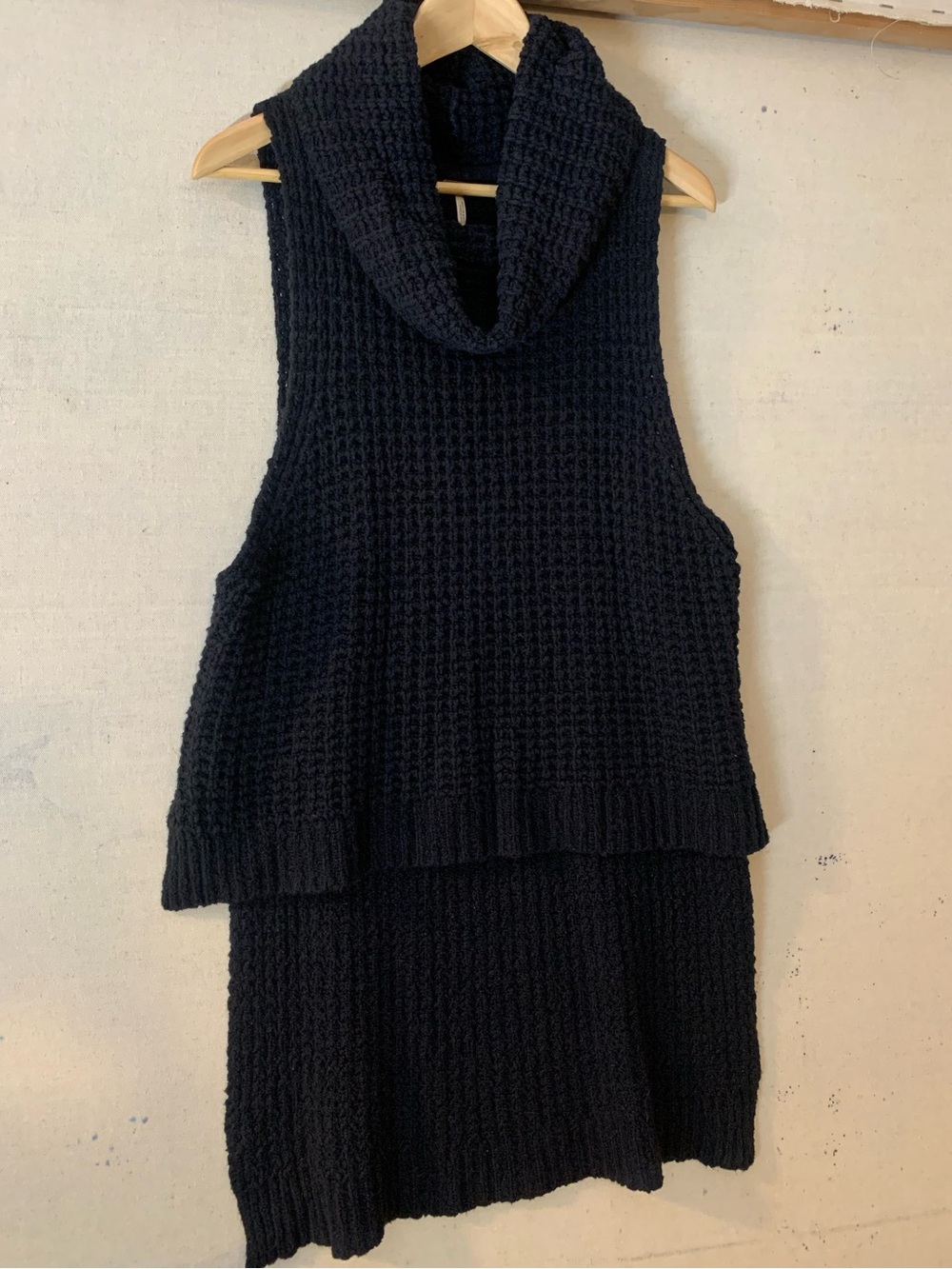 Free People Black Sleeveless Cowl Neck Knit Tunic | Women’s Size S